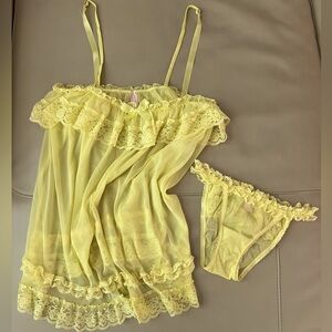 Victoria’s Secret New yellow chemise and panty sets Size: Top M, bottom S